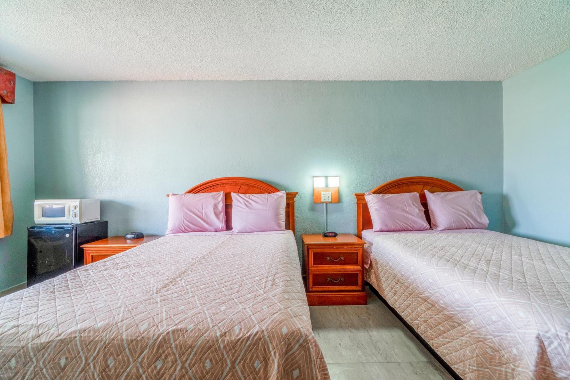 Lone Star Inn & Suites By Oyo Harlingen Tx Kültér fotó