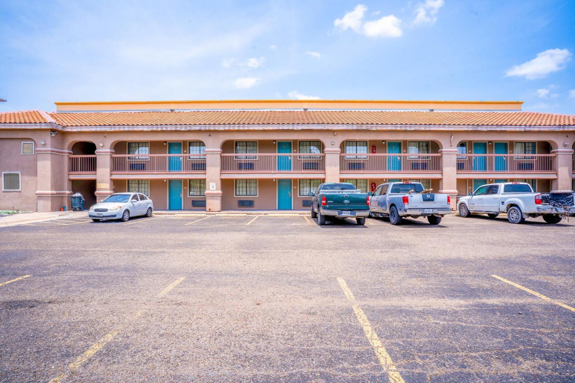 Lone Star Inn & Suites By Oyo Harlingen Tx Kültér fotó