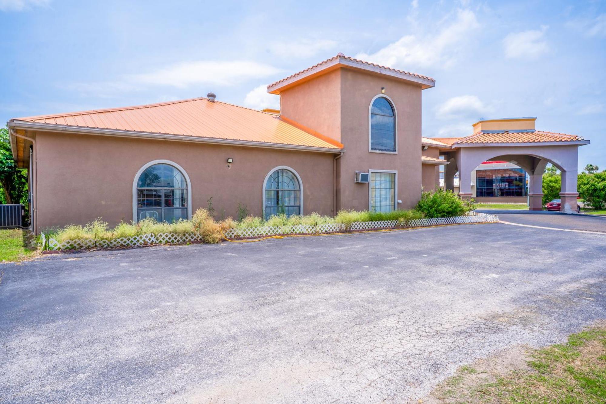 Lone Star Inn & Suites By Oyo Harlingen Tx Kültér fotó