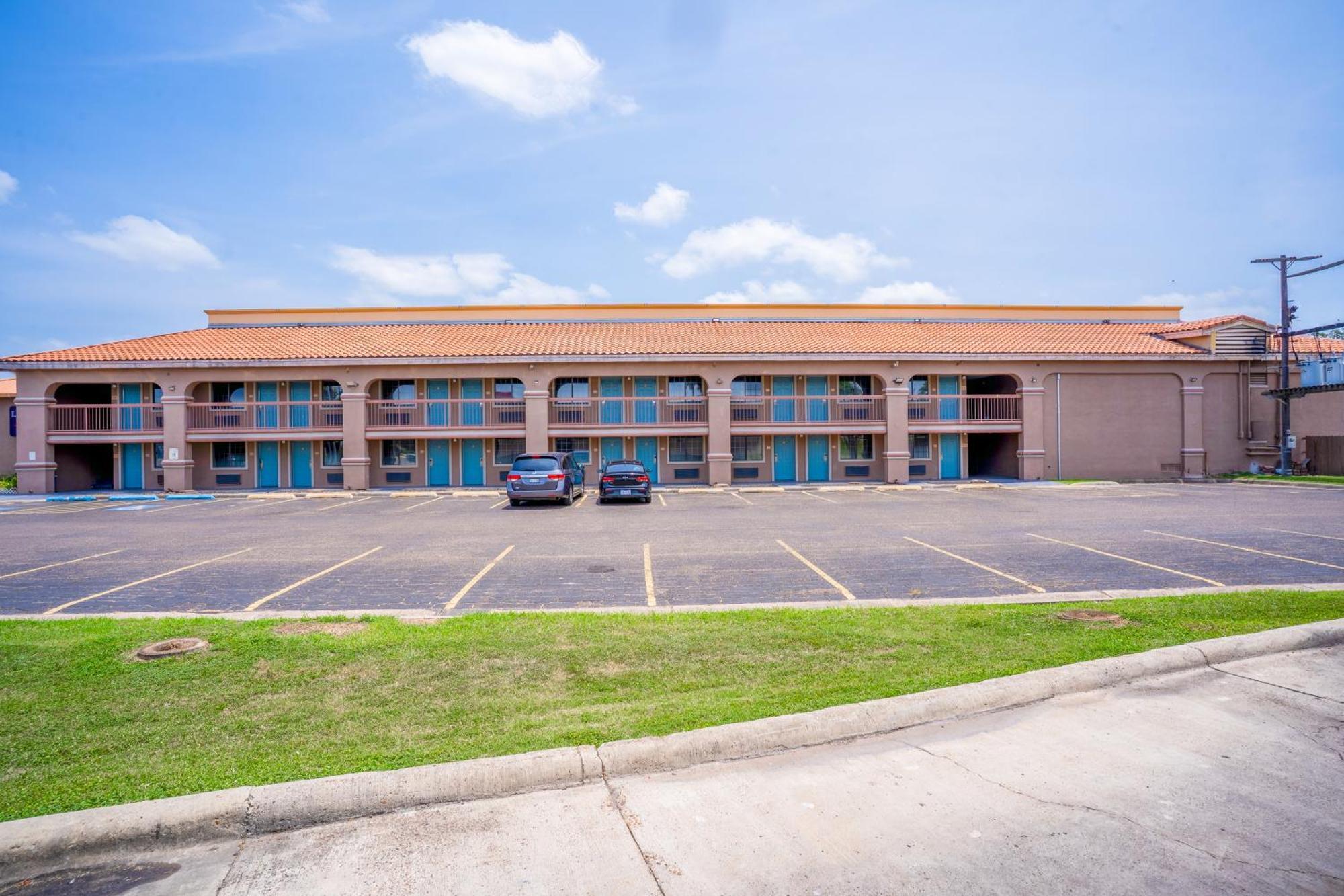 Lone Star Inn & Suites By Oyo Harlingen Tx Kültér fotó